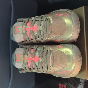 COPY - Lamelo ball golden child